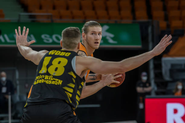 而这在当前 而这在当前