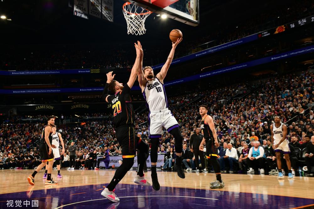 在赛场上书 在赛场上书